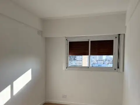 Venta departamento 2 dormitorios Rioja 1128 piso 12
