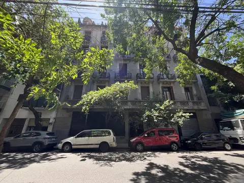Venta departamento 4 ambientes en Balvanera con Balcon
