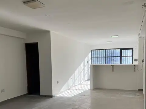 CASTELLI AV. 600, Piso P.B.