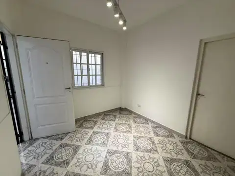 Depto Tipo Casa 2 ambientes con 1 baño