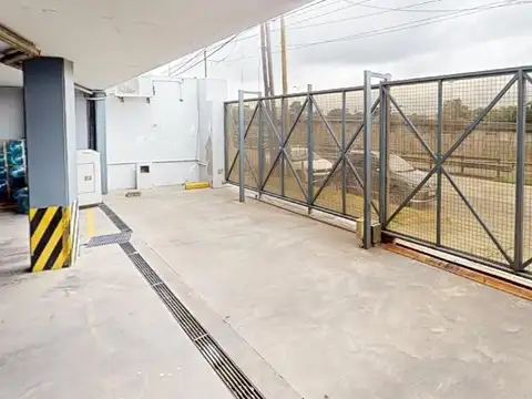 Oficina en Alquiler con 30 cocheras