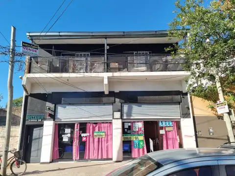 2 LOCALES COMERCIALES CON MAS DE 100M2 CADA UNO