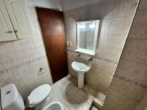 Depto Tipo Casa en Alquiler en San Antonio De Padua, $ 450.000