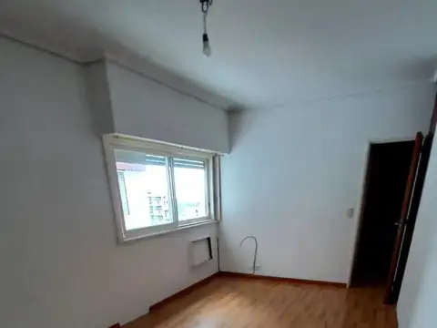 Rivadavia 313 , Piso 9