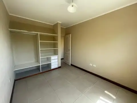 Departamento en Alquiler con 1 cocheras