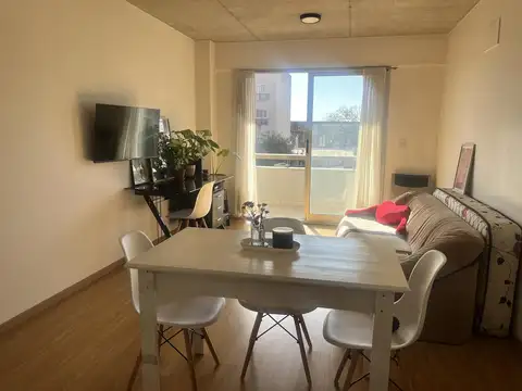 Departamento dos ambientes muy luminoso con cochera