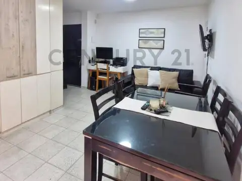 DEPARTAMENTO EN VENTA DE 2 DORMITORIOS, PLANTA BAJA CON PATIO