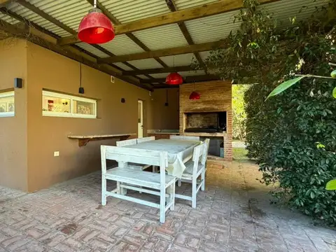 Casa en Venta en Barrio Residencial 1, USD 210.000