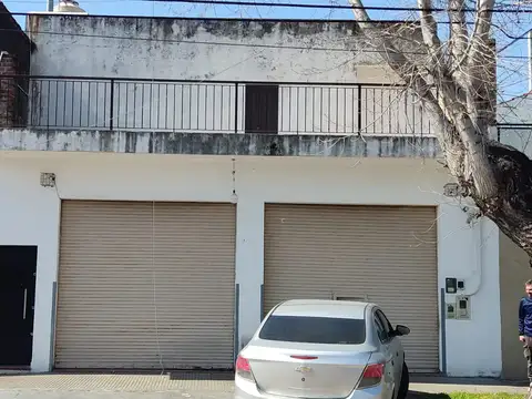 Local de con depto en P.A. de 2 amb. 