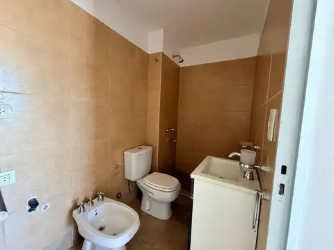 Departamento en Alquiler en Nuestra Señora De Lourdes, $ 375.000