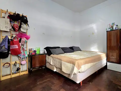 Depto Tipo Casa en Venta 70 años