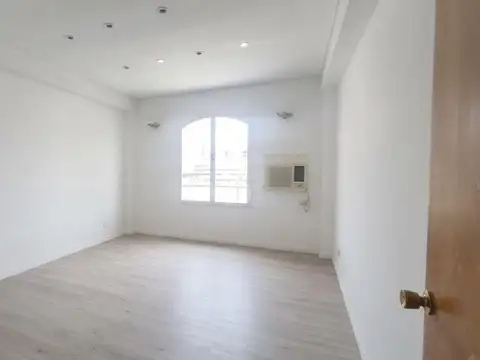 Departamento en Venta de 6 ambientes