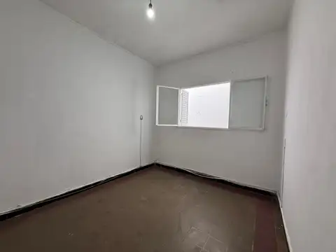 Se alquila casa de 2  D.en B. Fomento 9 de Julio
