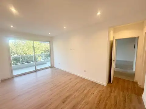 Gregorio Diaz 900, Piso 2