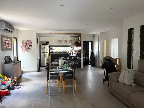 Casa en Venta con 1 cochera