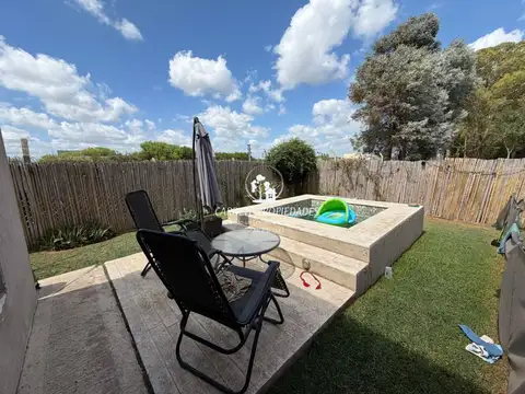 Casa en venta moderna de 4 ambientes y Jacuzzi. Barrio San Ramón. Pilar