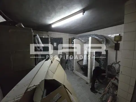 Helguera 1500, Piso 0