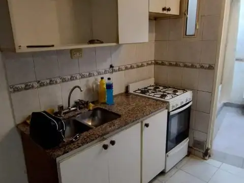Depto Tipo Casa en Alquiler en Caseros, $ 600.000