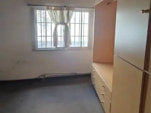 PH TIPO CASA :: ENTRADA INDEP. :: 2 AMBIENTES C/PATIO