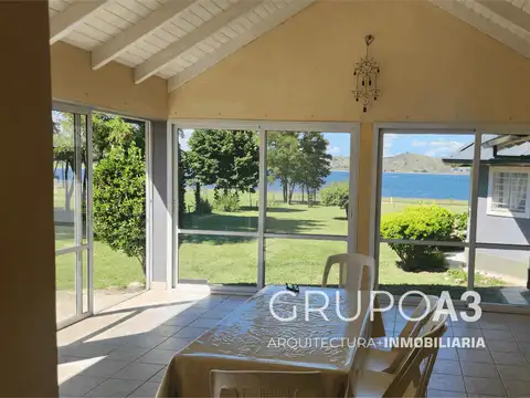 Casa frente al Lago Los Molinos – Av. Costanera, Potrero de Garay- 850