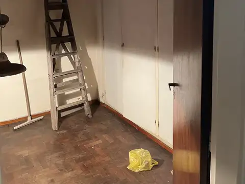 CASA CON AMPLIO LOTE