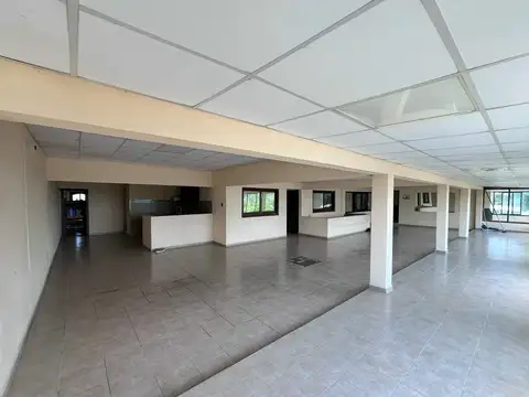 Gran propiedad en venta, esquina. ctes