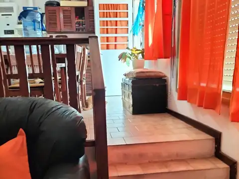 Casa 7 ambientes con 3 baños