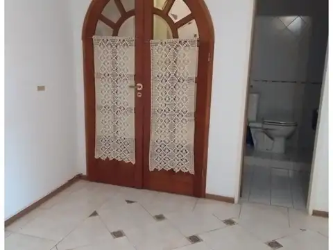 Oficina 2 ambientes con 1 baño