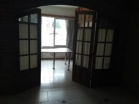 Oficina en Alquiler en Florida, $ 800.000