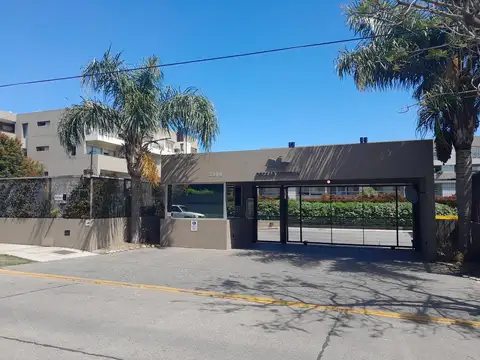 Departamento en venta, 4 ambientes  Beccar. jardin