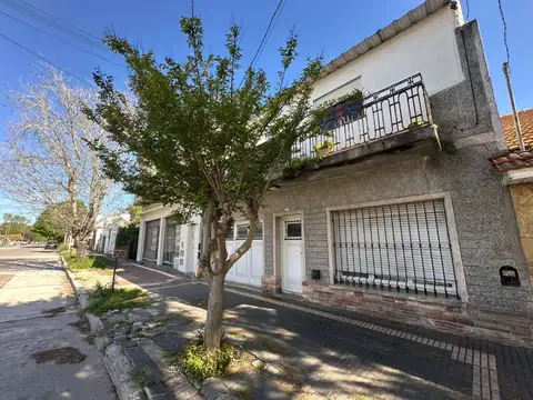 PH en venta c/ cochera en La Perla