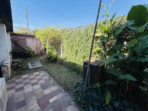 Paunero  al 4400, CASA A REFACCIONAR / TERRENO