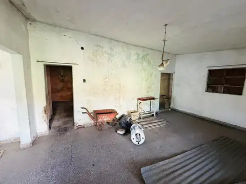 TERRENO/CASA A REFACCIONAR