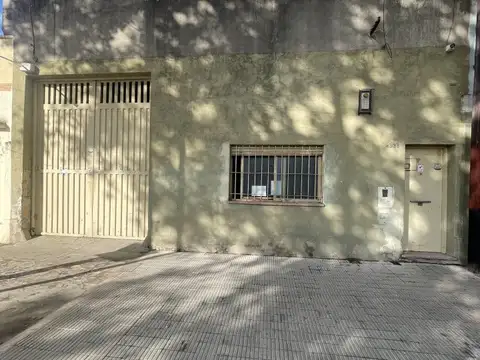 Galpon  en venta zona Echesortu - Zeballos 4869