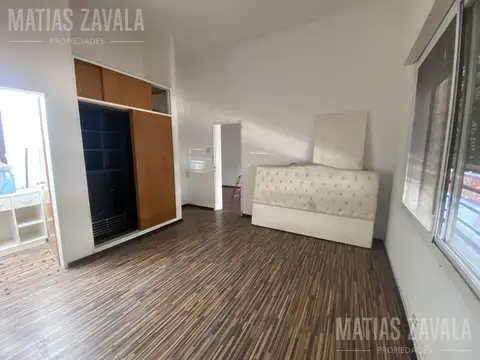 Amplia OFICINA COMERCIAL en la mejor zona de URQUIZA / APTO TODO DESTINO