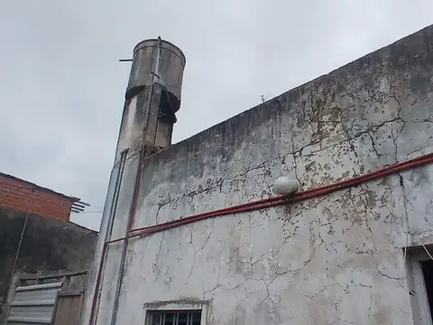 Casa con gran terreno en Garín a reciclar