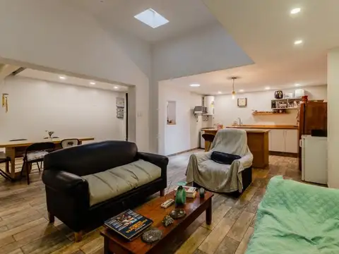 Depto Tipo Casa 5 ambientes con 4 baños