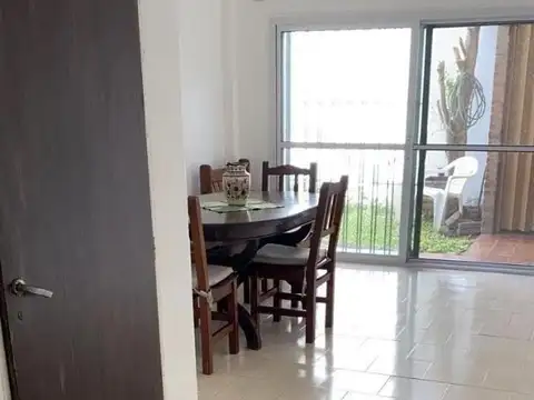 Depto Tipo Casa en Venta con 1 cocheras