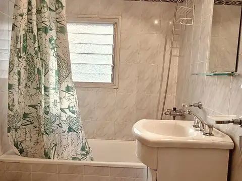Departamento 2 Ambientes, Dúplex  Con balcón en RETIRO