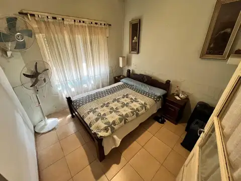 VENTA Casa de 2 dormitorios con patio y terraza Magallanes 1400 Azcuénaga Rosario