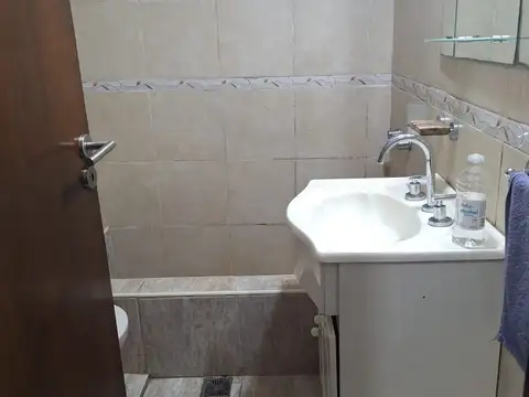 Casa en Alquiler con 1 cochera