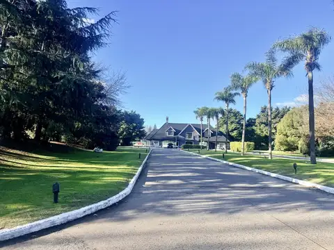 Venta Terreno en Solar Del Bosque 740,00 m2