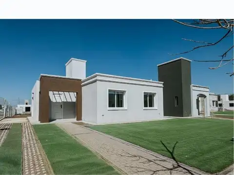 Casa 4 ambientes con 1 baño