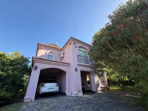 CASA EN VENTA CAMPANA