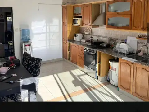 Salguero 100, Piso pb