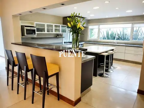 Casa en Venta de 4 dormitorios