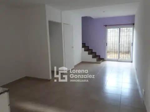 Duplex, Dos Dormitorios con patio, Escobar