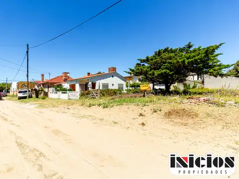 Lote: Zapiola E/ Yrigoyen y Belgrano - El Silvio - B691