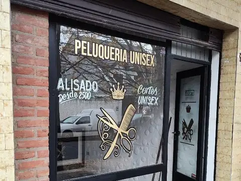 BUEN LOCAL C/BAÑO EN BANFIELD!