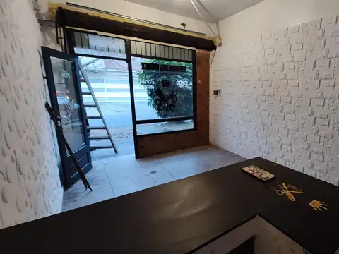 Local en Alquiler en Banfield, $ 600.000